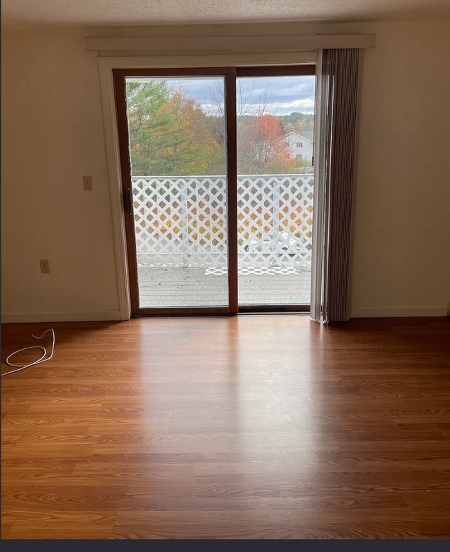 Photo - 826 State St Unit 826