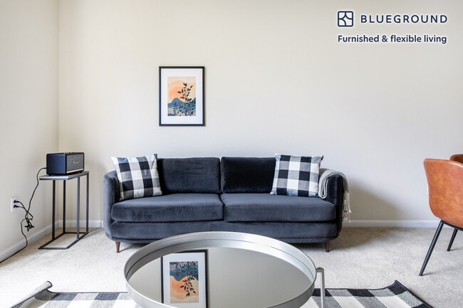 Photo - 100 McLellan Drive Unidad FL2-ID496