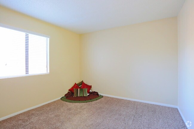2 Bedrooms with wall size closets