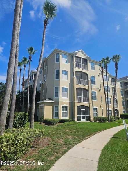 7801 Point Meadows Dr Unit 2208