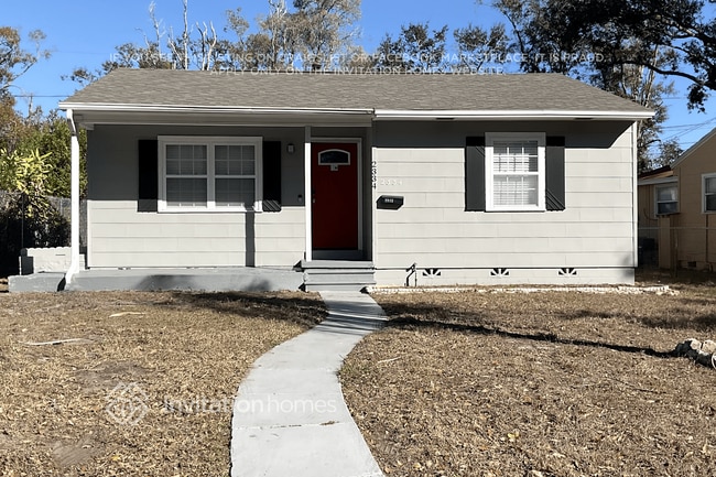 Building Photo - 2334 Auburn St S