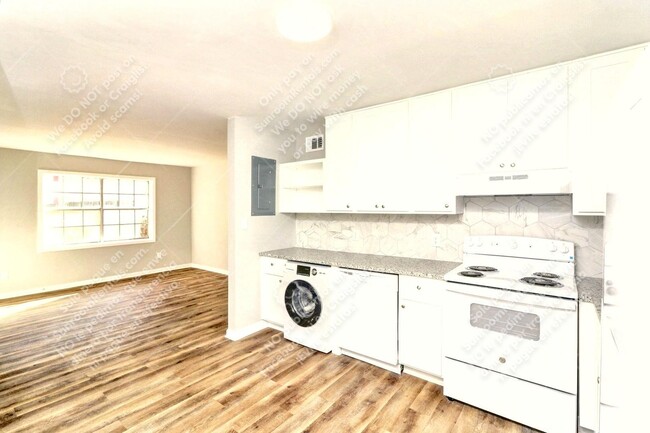 Photo - 111 W Burke St Rental