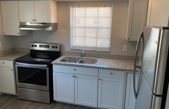 Photo - Pelican Grove Apartments