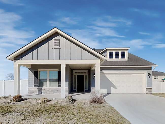 Building Photo - 63 S Lancaster Dr