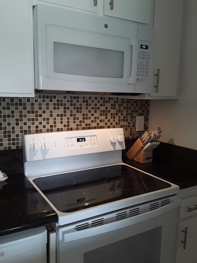 Photo - 5700 Baltimore Dr Unit 233