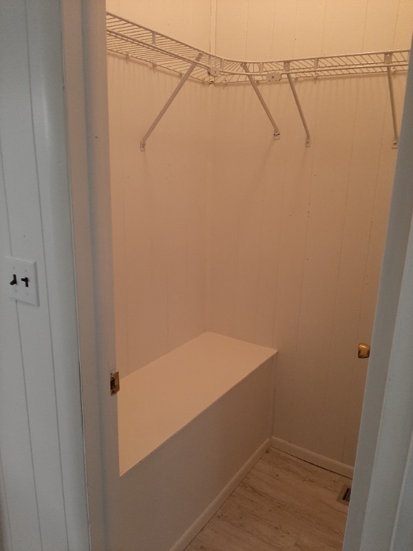 Photo - 114 S High St