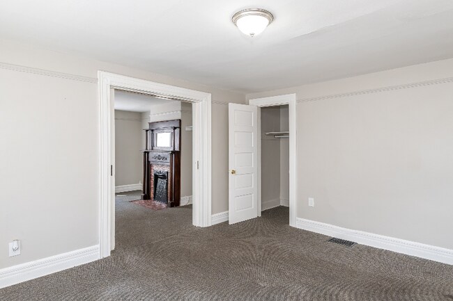 Photo - 115 E Foraker St Unidad 2