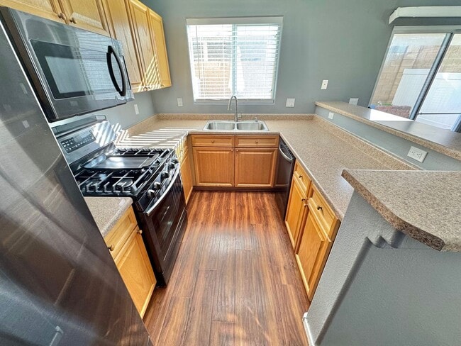 Photo - BRIGHT 2-BEDROOM CONDO IN SOUTHWEST LAS VEGAS CONDO