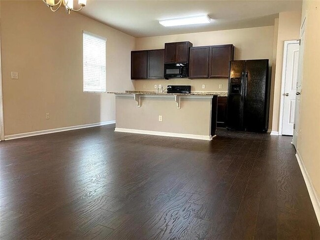 Photo - 3110 Boxwood Crossing