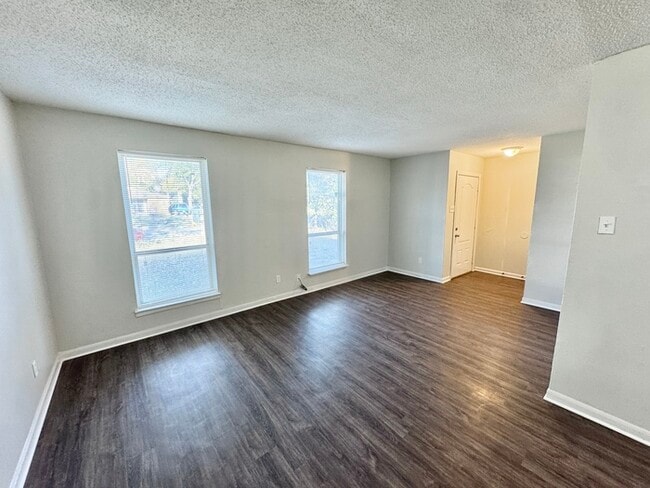 Photo - 4079 Forest View Dr