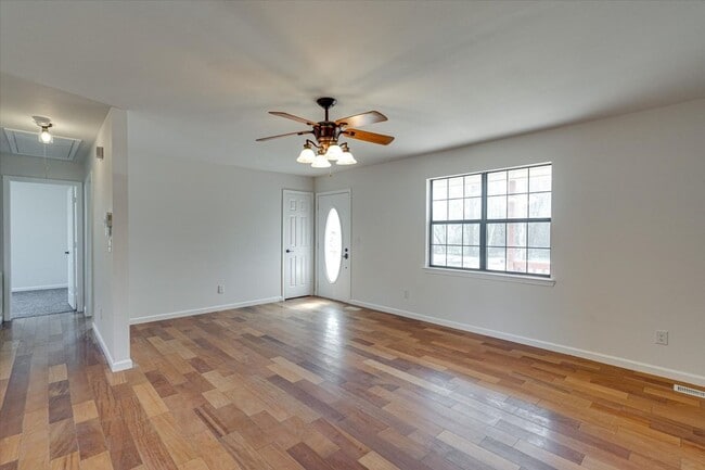 Photo - Charming, Pet-Friendly Home in East Ridge — Roomy Yard, Updated Features & Great Location!