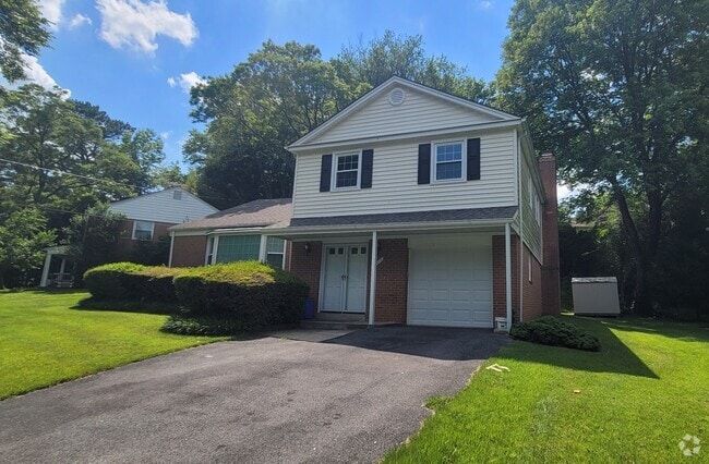 Building Photo - 12812 Bluet Ln Rental