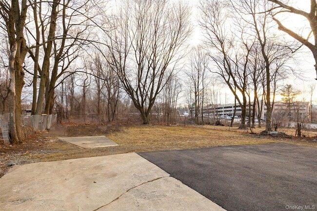 Photo - 26 W Cedar St