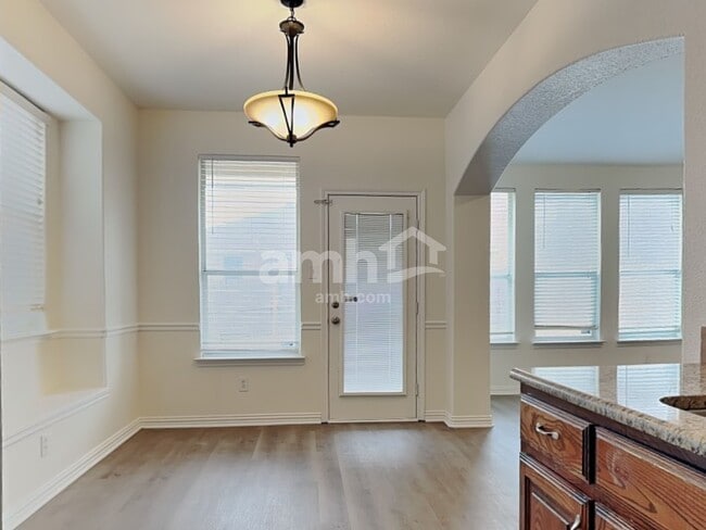 Photo - 8613 Corral Cir