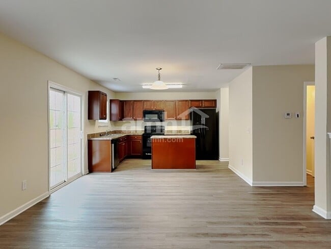 Photo - 133 Mount Olivet Dr