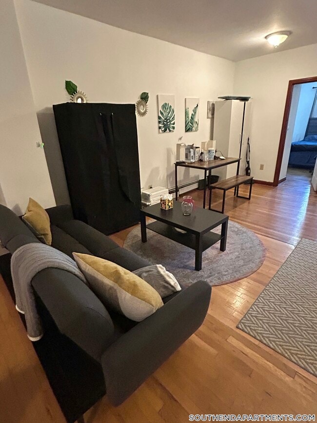 Photo - 871 Harrison Ave Unidad 1