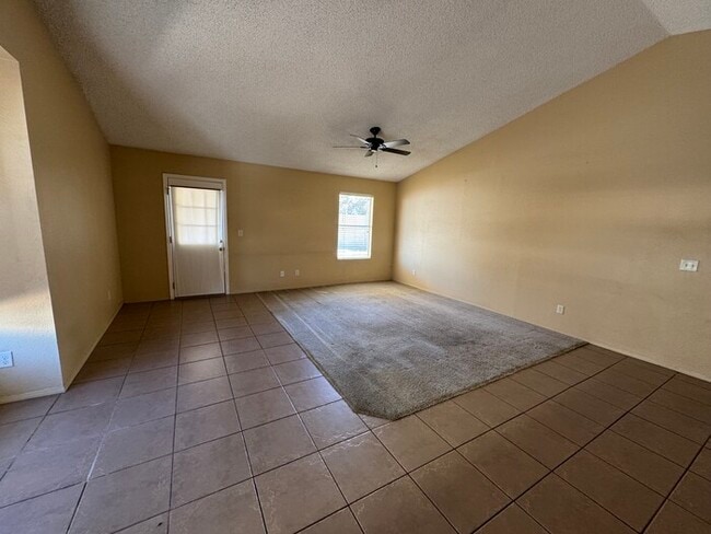 Photo - Glendale 3/2 With 2-Car Garage
