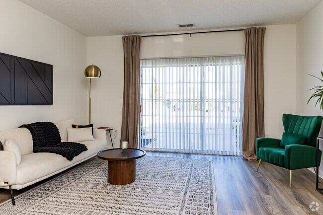 2BR, 1.5BA - 1,050SF - Living Room