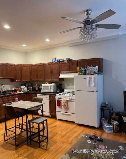 Photo - 153 Salem St Unidad 7