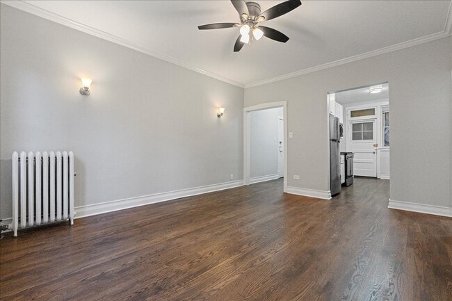 Photo - 905 W Altgeld St Unit 1B