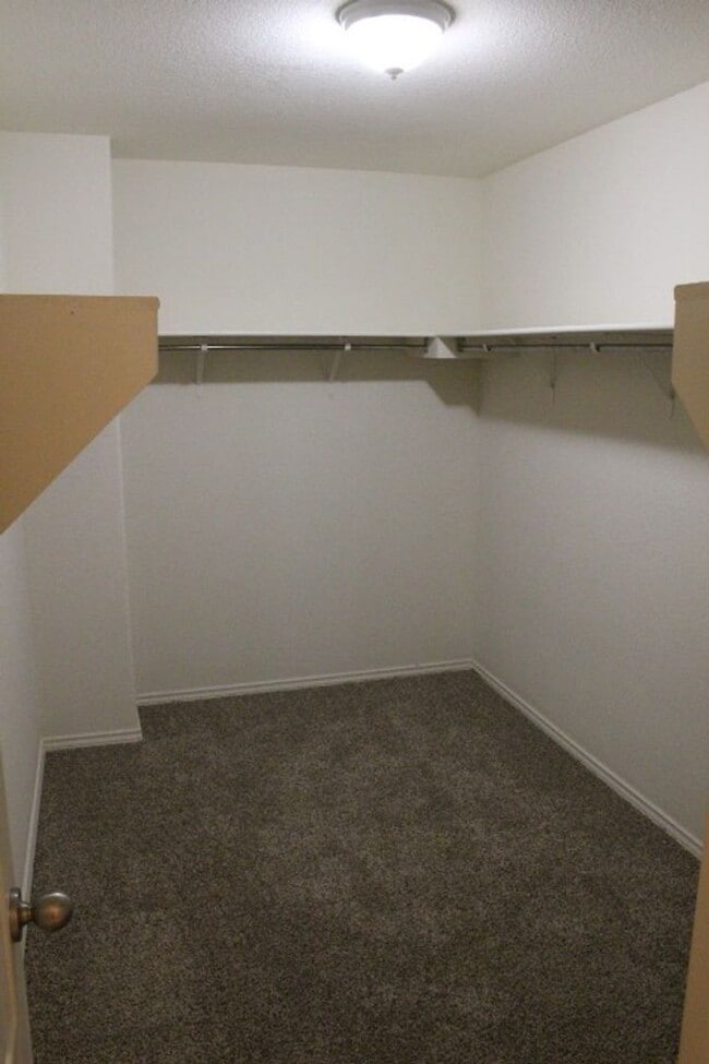 3/2.5 in Del Valle Rental For Rent in Del Valle, TX