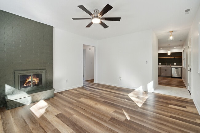 Photo - 706 14th Ave