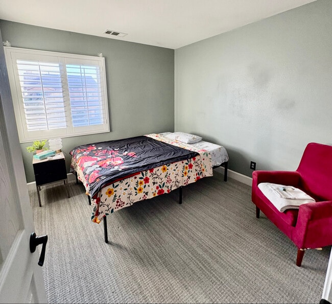 Building Photo - 10170 Susan Ave