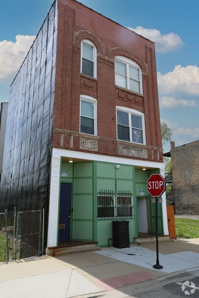 Building Photo - 3023 W 5th Ave Rental