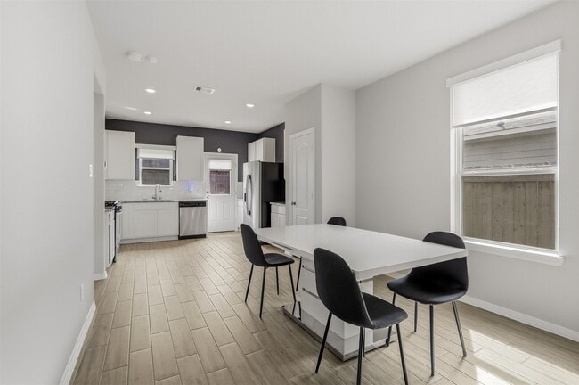 Photo - 25722 Hickory Pecan Trl