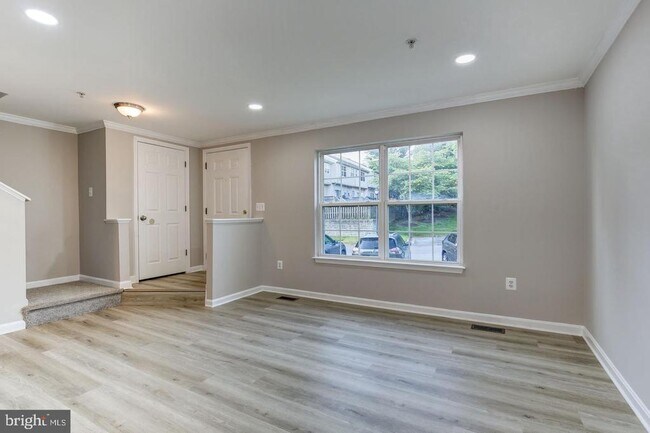 Photo - 4719 Springmaid Ln