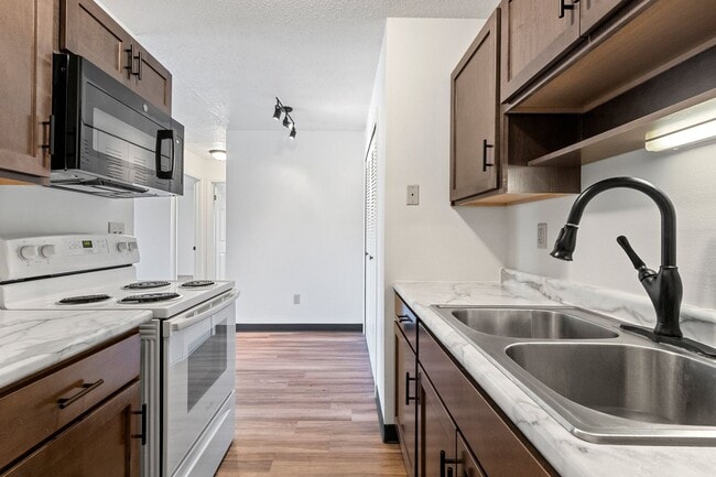 Cedar Grove Apartments