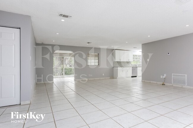 Photo - 4006 NW 76th Ave