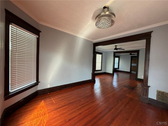 Photo - 123 E Lafayette Ave