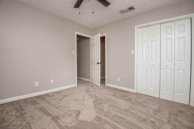 Photo - 10500 Shirland Ct