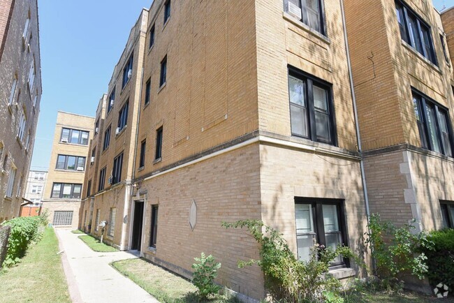 Building Photo - 3906 W Argyle St Unit A2 Rental