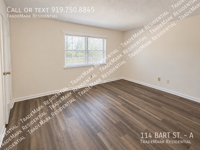 Photo - 114 Bart St Unit A