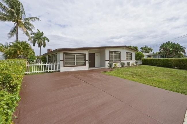 Photo - 3825 SW 33rd St