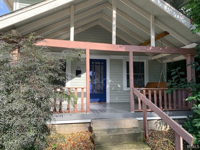 Photo - 613 S Henderson St