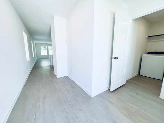 Photo - 3014 Mallorca Dr