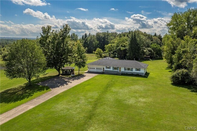 Photo - 8110 Halsey Rd