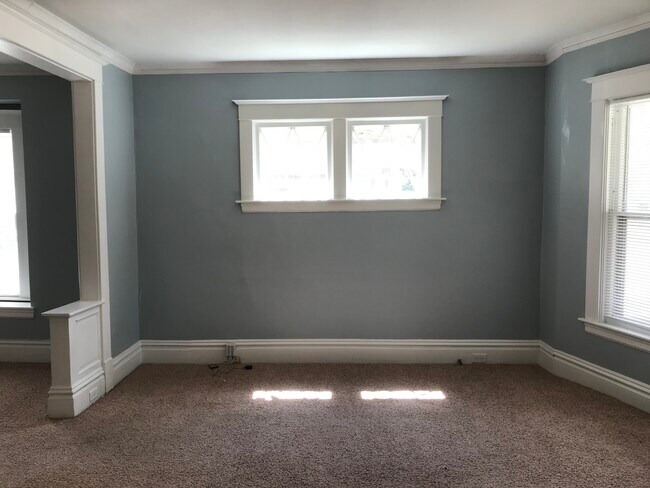 Photo - 128 Luton Ave SE Unidad 1