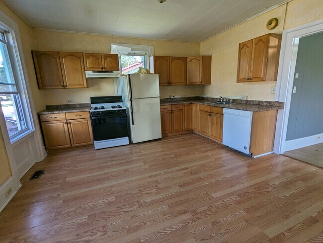 Kitchen - 3982 Church St Unit A