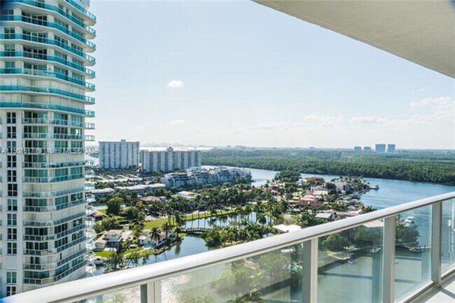 Photo - 300 Sunny Isles Blvd Unidad 300 Sunny Isles Blvd  4-1904