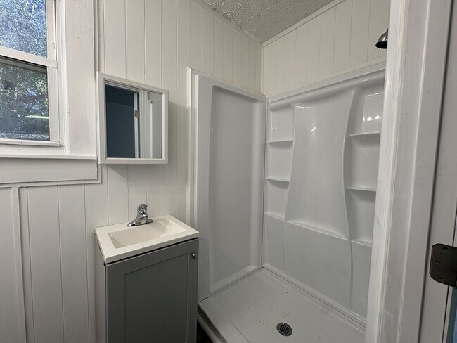 Photo - 1964 Bethel Ave