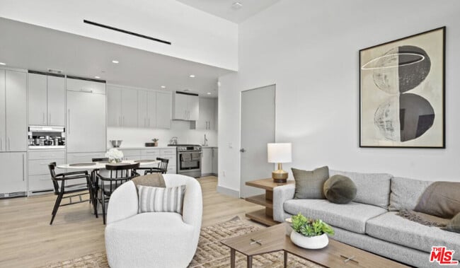 Photo - 130 S Sepulveda Blvd Unit 203