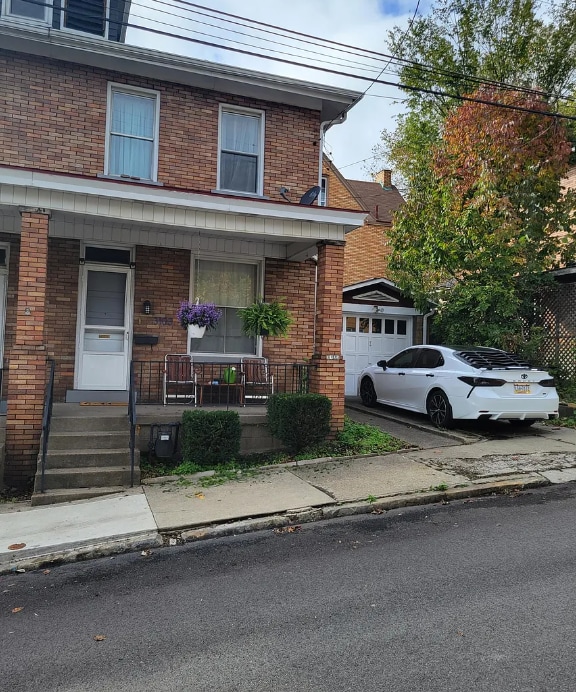 Photo - 3103 Tretow St