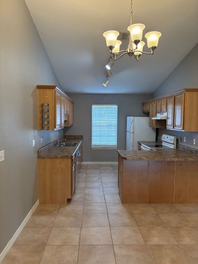 Photo - 1831 Sundown Dr