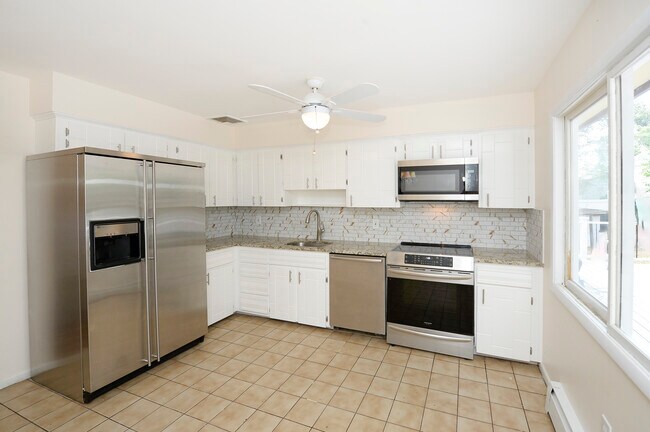 Photo - 8 Harris Ave