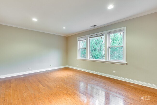 623-631 Brummel - 2 Bed