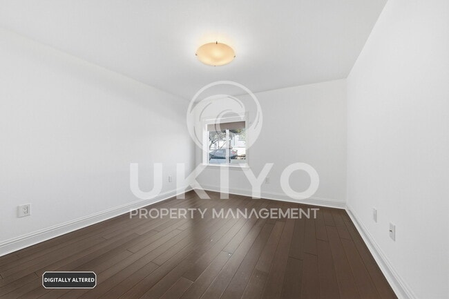 Photo - 1123 30th St